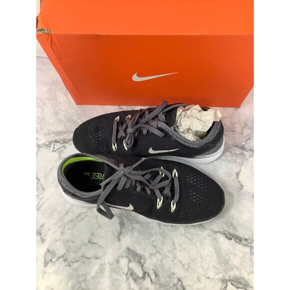 Nike Women's 5.5 Black Free 5.0 Tri Fit 5 Breathe Running Shoes Athletic BR2-1 - Picture 8 of 14